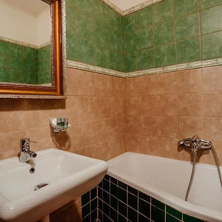 Barcadam Hotel Banska Stiavnica