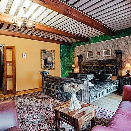 Barcadam * Banská Štiavnica